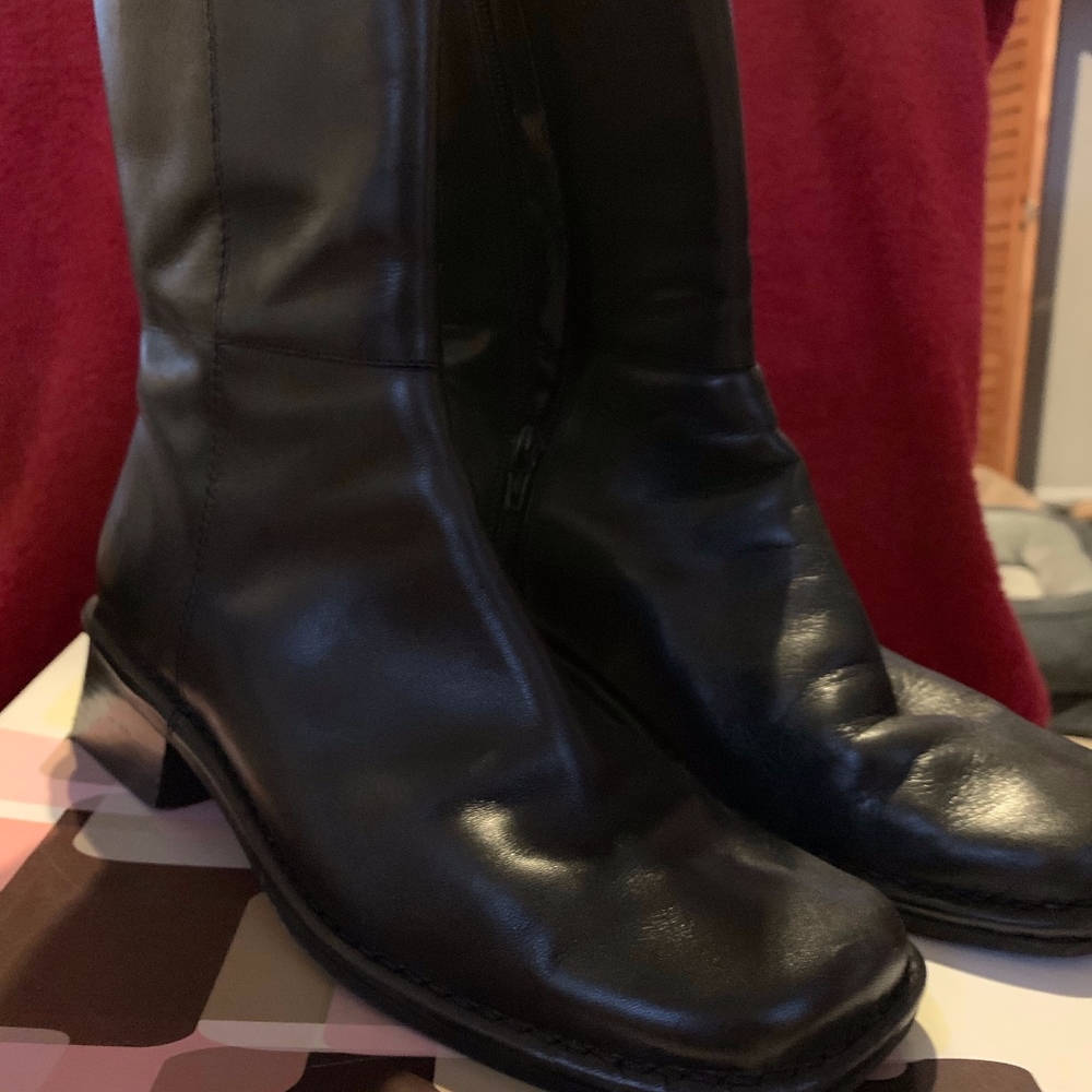 Leather Mid Calf soft Leather boot
